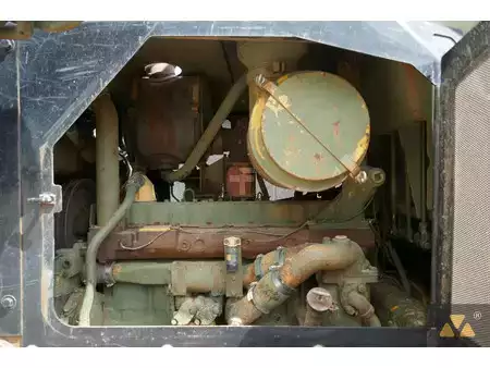 Pásové buldozery 2004 Caterpillar D7G Ex-army (20)