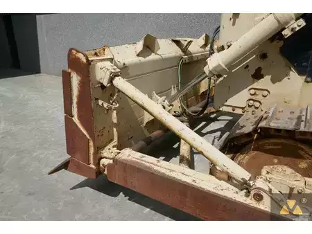 Grondschuivers 2007 Caterpillar D7G Ex-army (12)