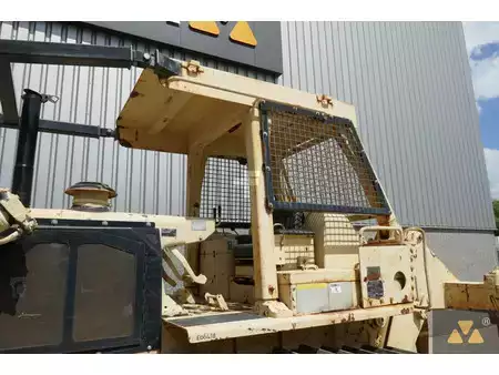 Grondschuivers 2007 Caterpillar D7G Ex-army (16)