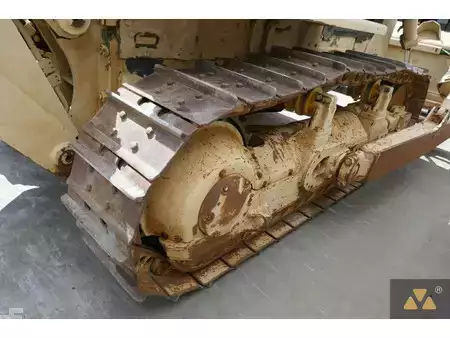 Grondschuivers 2007 Caterpillar D7G Ex-army (26)