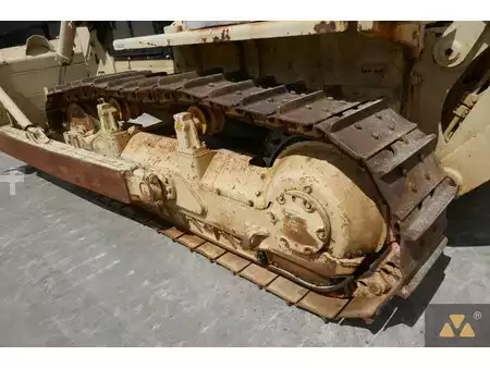 Grondschuivers 2007 Caterpillar D7G Ex-army (27)