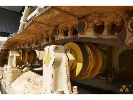 Grondschuivers 2007 Caterpillar D7G Ex-army (31)