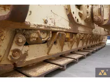 Grondschuivers 2007 Caterpillar D7G Ex-army (33)