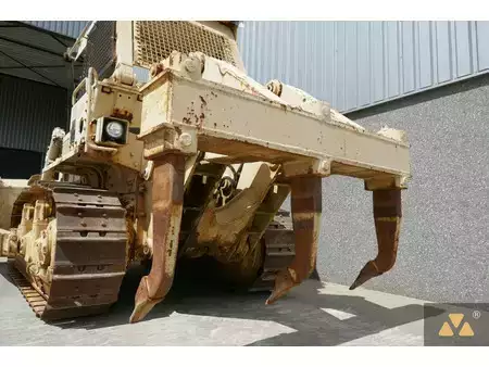 Grondschuivers 2007 Caterpillar D7G Ex-army (6)
