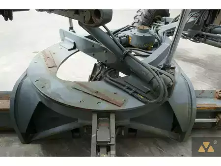 Graders 2004 Caterpillar 135H Ex-army (14)