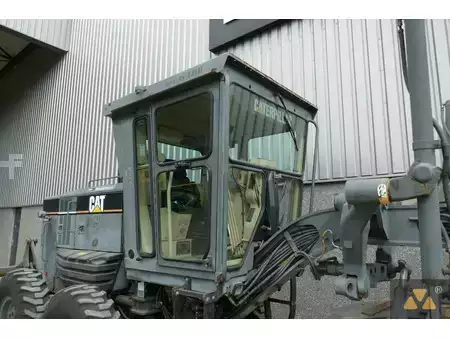 Graders 2004 Caterpillar 135H Ex-army (23)