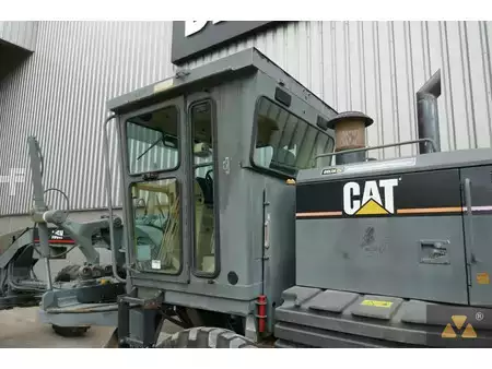 Graders 2004 Caterpillar 135H Ex-army (24)