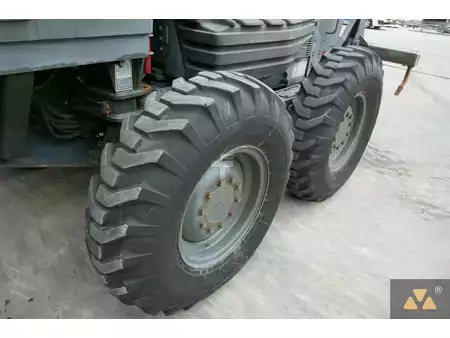 Graders 2004 Caterpillar 135H Ex-army (29)