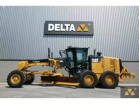 Niveleuse 2018 Caterpillar 12M3 (1)