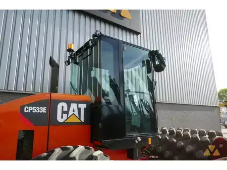 Walzenzug 2011 Caterpillar CP533E (12)