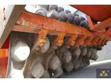 Walzenzug 2011 Caterpillar CP533E (15)