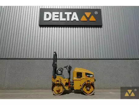 Tandemové válce 2018 Caterpillar CB2.7 (2)
