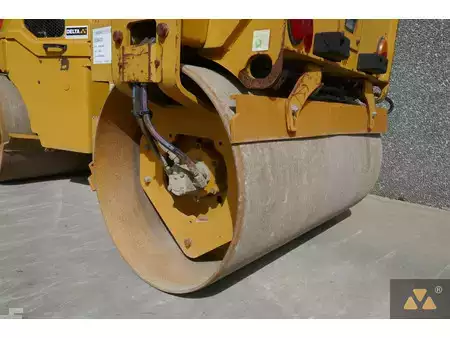 Tandemové válce 2018 Caterpillar CB2.7 (19)