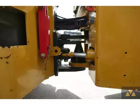 Tandemové válce 2018 Caterpillar CB2.7 (31)