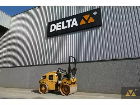 Tandemové válce 2018 Caterpillar CB2.7 (6)