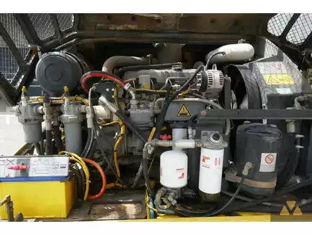 Válce s gumovými koly 2011 BOMAG BW25RH (17)