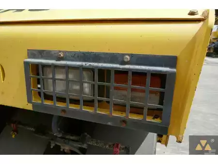 Válce s gumovými koly 2011 BOMAG BW25RH (23)