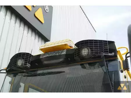 Válce s gumovými koly 2011 BOMAG BW25RH (24)