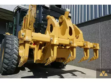 Osztályosok 2011 Caterpillar 140M2 (6)