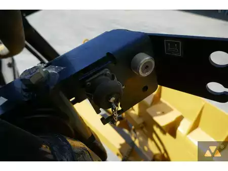Bulldózerek 2020 Caterpillar D6 LGP (23)