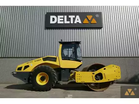 Walce  2021 BOMAG BW219D-5 (2)