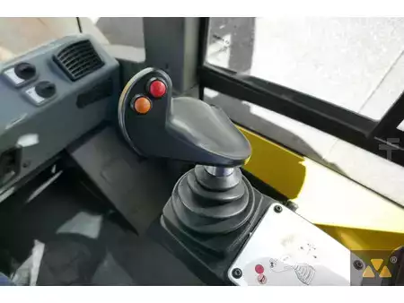 Walce  2021 BOMAG BW219D-5 (38)