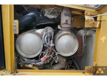 Bulldózerek 2017 Caterpillar D6T LGP (32)
