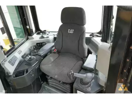Bulldózerek 2017 Caterpillar D6T LGP (7)