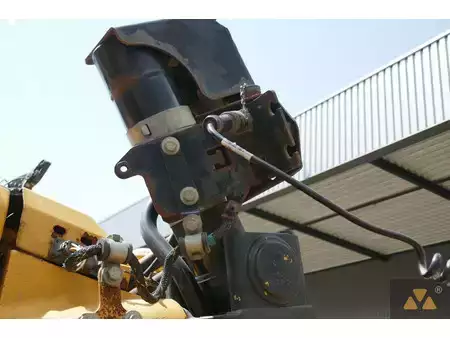 Bulldózerek 2013 Caterpillar D6T LGP (17)