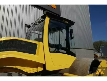 Walce  2025 BOMAG BW226-5CL (11)