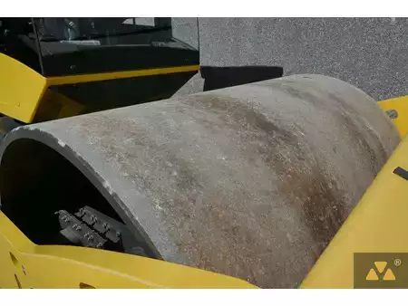 Walce  2025 BOMAG BW226-5CL (13)