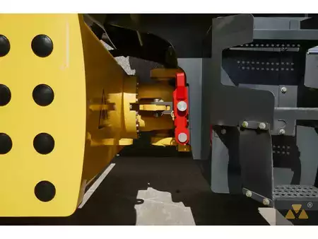 Walce  2025 BOMAG BW226-5CL (24)