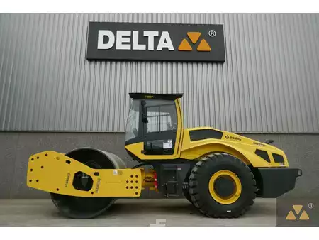 Walce  2025 BOMAG BW226-5CL (1)
