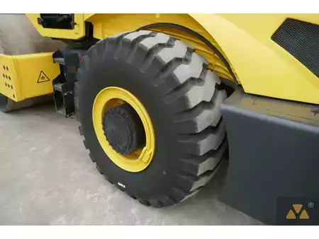 Walce  2025 BOMAG BW226-5CL (16)