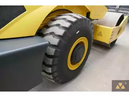 Walce  2025 BOMAG BW226-5CL (17)