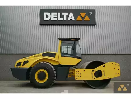 Walce  2025 BOMAG BW226-5CL (2)