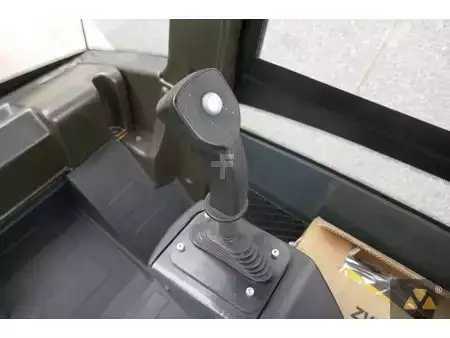 Walce  2025 BOMAG BW226-5CL (26)