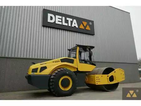 Walce  2025 BOMAG BW226-5CL (5)