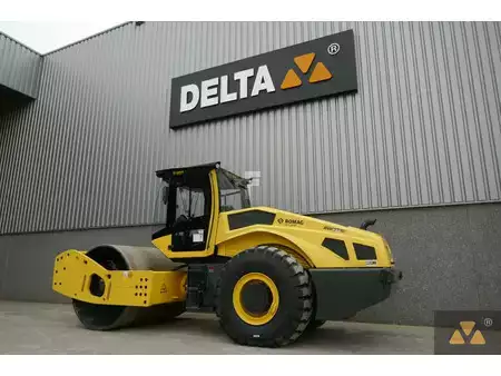 Walce  2025 BOMAG BW226-5CL (6)