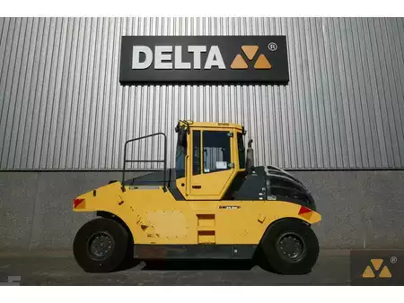 Walce ogumione 2012 BOMAG BW25RH (1)