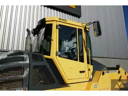 Walce ogumione 2012 BOMAG BW25RH (11)