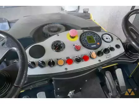 Walce ogumione 2012 BOMAG BW25RH (25)