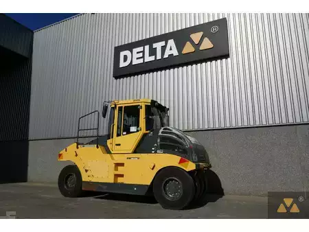 Walce ogumione 2012 BOMAG BW25RH (6)