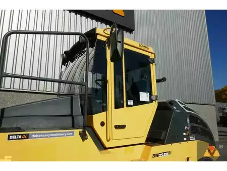 Walce ogumione 2012 BOMAG BW25RH (9)