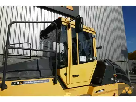 Walce ogumione 2014 BOMAG BW25RH (9)