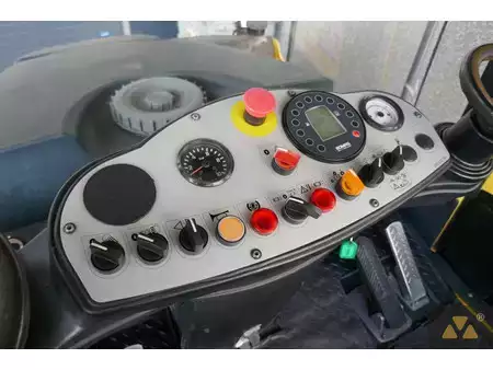 Walce ogumione 2014 BOMAG BW25RH (28)