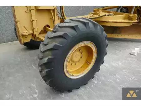 Gradere 2004 Caterpillar 140H (34)