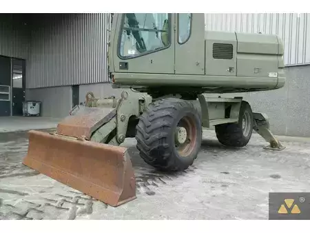 Escavatori gommati 2003 Caterpillar M315 Ex-army (11)