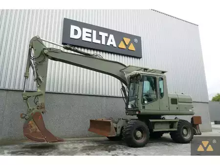 Escavatori gommati 2003 Caterpillar M315 Ex-army (4)