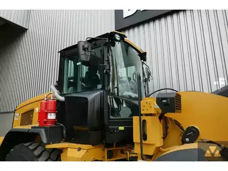 Kolové nakladače 2023 Caterpillar 930M (14)